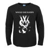 Metal grafiske tees, mens hun sover T-shirt