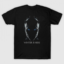 Der Nachtkönig Tshirt Winter ist hier T-Stück