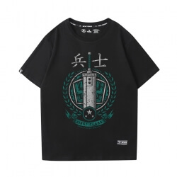 Anime Tshirts tấn công trên Titan Tee Shirt